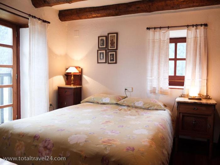 Casas De Zapatierno Guest House Espierba Phòng bức ảnh