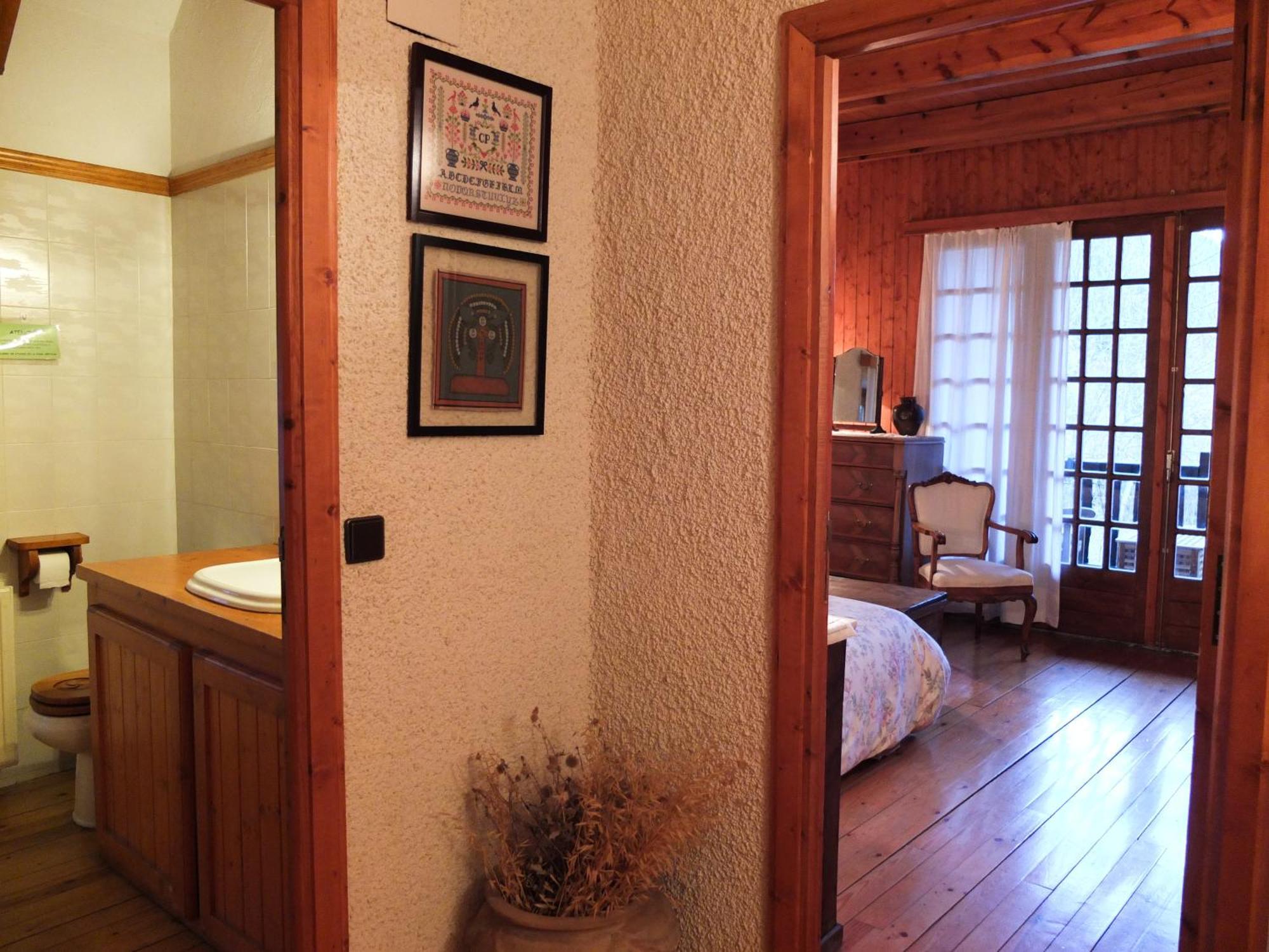 Casas De Zapatierno Guest House Espierba Phòng bức ảnh