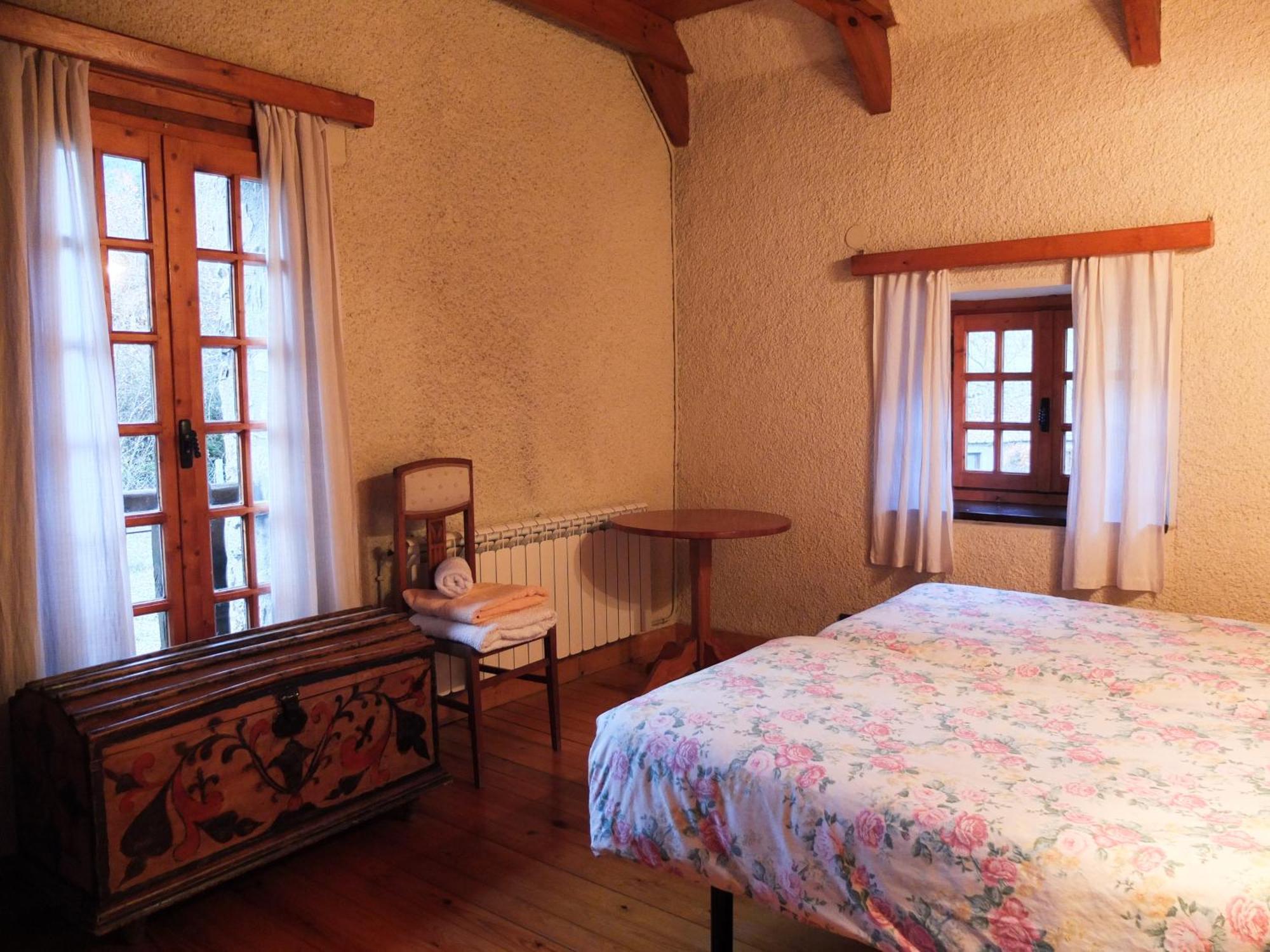 Casas De Zapatierno Guest House Espierba Phòng bức ảnh