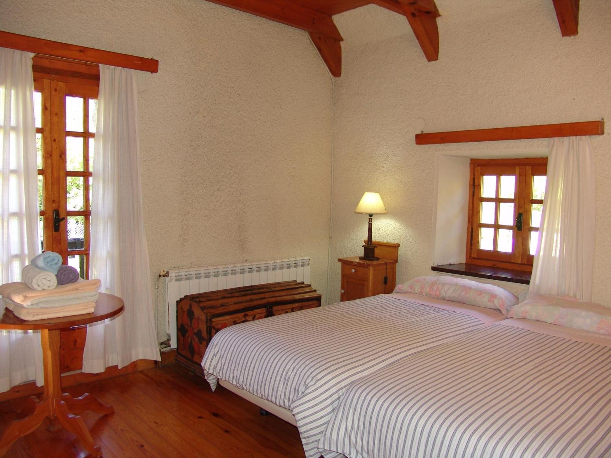 Casas De Zapatierno Guest House Espierba Phòng bức ảnh