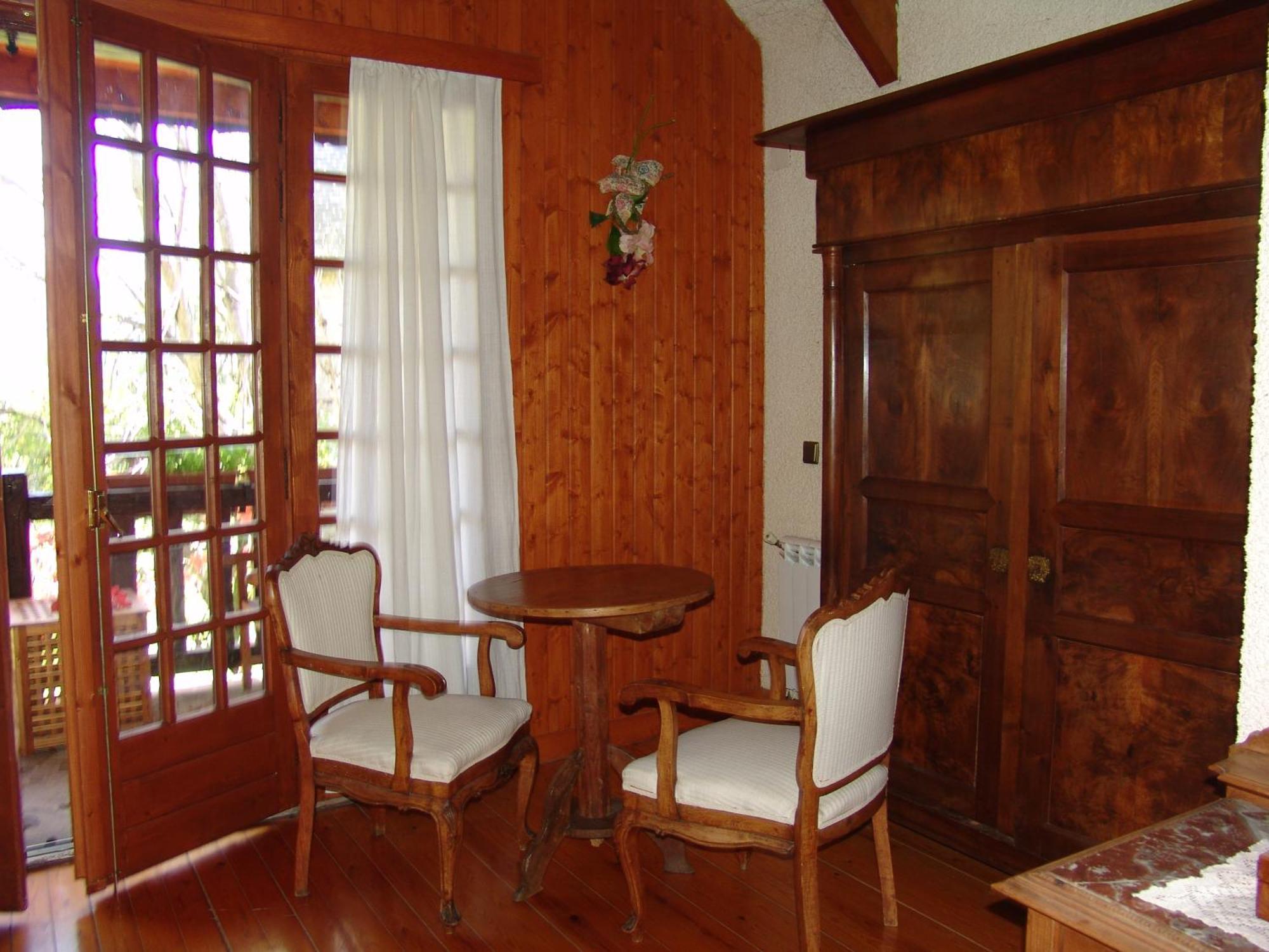 Casas De Zapatierno Guest House Espierba Phòng bức ảnh