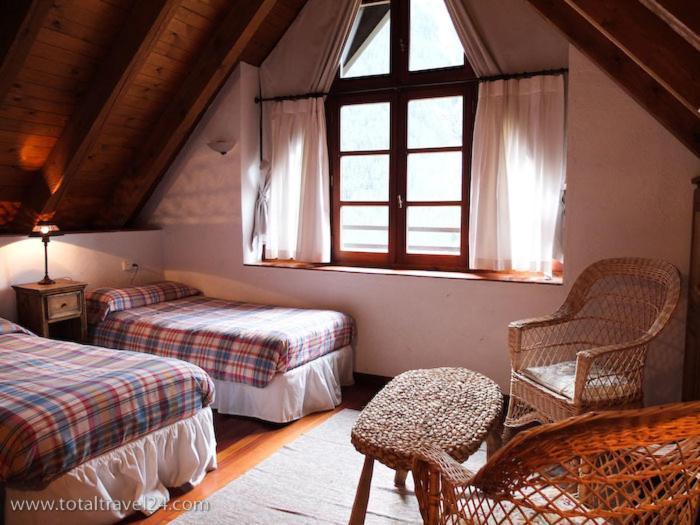 Casas De Zapatierno Guest House Espierba Phòng bức ảnh